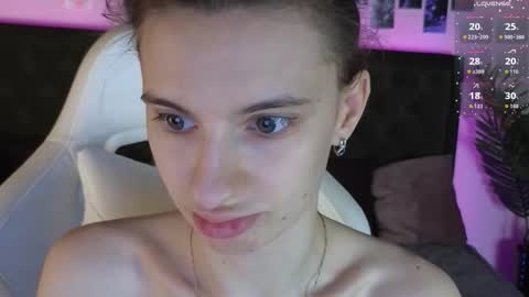 _ash_leyy_ online show from January 13, 2026, 1:22 am