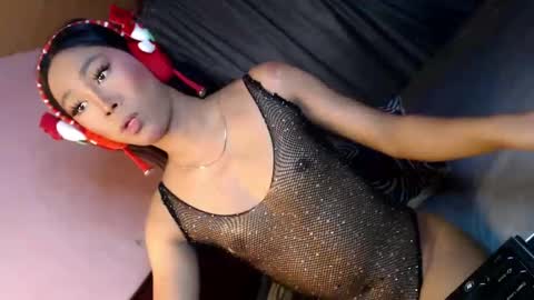 _asiancutie online show from December 9, 2024, 3:29 am