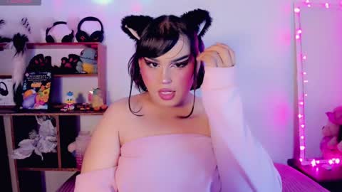 independent model atalaya online show from January 24, 2025, 4:27 am