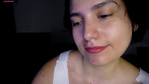 Snapshot of _atenea_golden chatting on December 20, 2024, 1:03 am atenea online show from December 20, 2024, 1:03 am