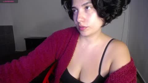 Snapshot of _atenea_golden chatting on December 27, 2024, 2:47 am atenea online show from December 27, 2024, 2:47 am