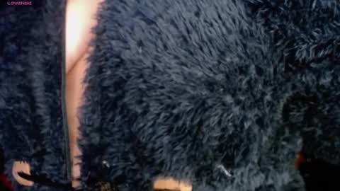Snapshot of _atenea_golden chatting on January 21, 2025, 1:08 am atenea online show from January 21, 2025, 1:08 am