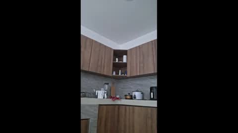 Snapshot of _atenea_golden chatting on February 21, 2025, 12:39 pm atenea online show from February 21, 2025, 12:39 pm