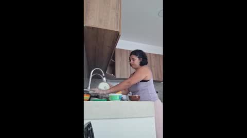 Snapshot of _atenea_golden chatting on March 10, 2025, 2:05 pm atenea online show from March 10, 2025, 2:05 pm