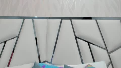 Aura online show from February 11, 2026, 3:11 am