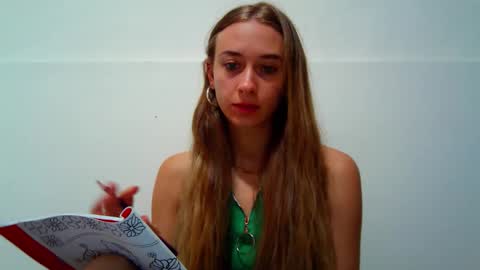 _aurora_sweet online show from September 10, 2025, 9:09 am