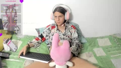 _baby_vi online show from February 4, 2026, 2:06 am