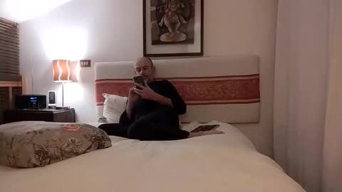 Snapshot of _badprofessor_ chatting on January 16, 2026, 6:39 am AdultSinner online show from January 16, 2026, 6:39 am