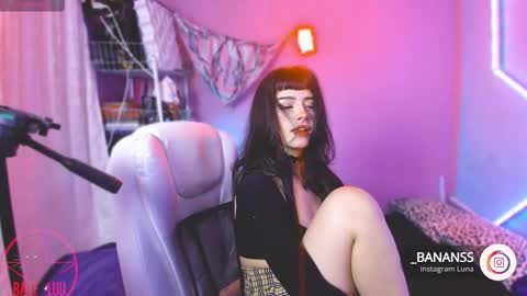 Lunita  online show from October 24, 2025, 1:24 am