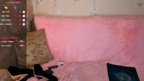 Snapshot of _bella_hix_ chatting on December 23, 2024, 12:30 pm Bella online show from December 23, 2024, 12:30 pm