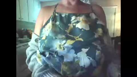 Snapshot of _big_tits_mcgee chatting on February 19, 2025, 3:27 pm Big Tits McGee online show from February 19, 2025, 3:27 pm