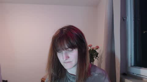_biscotti_ online show from December 2, 2024, 7:27 pm