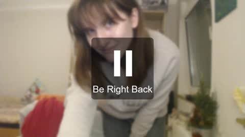 _biscotti_ online show from February 6, 2025, 3:52 pm