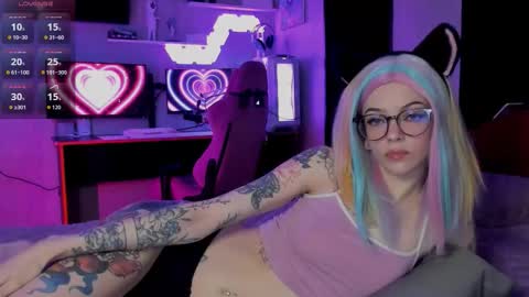 Snapshot of _black_fox__ chatting on October 10, 2025, 12:09 am Olivia Subscribe to my Fansly - online show from October 10, 2025, 12:09 am