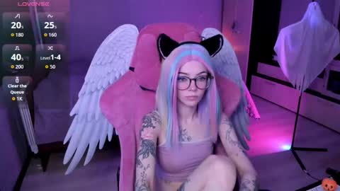 Snapshot of _black_fox__ chatting on October 27, 2025, 11:09 pm Olivia Subscribe to my Fansly - online show from October 27, 2025, 11:09 pm
