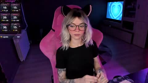 Snapshot of _black_fox__ chatting on February 14, 2026, 12:07 am Olivia Subscribe to my Fansly - online show from February 14, 2026, 12:07 am