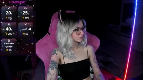 Snapshot of _black_fox__ chatting on February 16, 2026, 12:07 am Olivia Subscribe to my Fansly - online show from February 16, 2026, 12:07 am