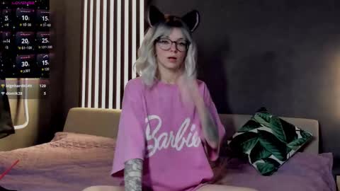 Snapshot of _black_fox__ chatting on March 15, 2026, 12:16 am Olivia Subscribe to my Fansly - online show from March 15, 2026, 12:16 am