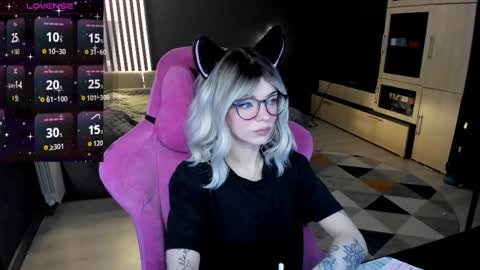 Snapshot of _black_fox__ chatting on March 17, 2026, 10:57 pm Olivia Subscribe to my Fansly - online show from March 17, 2026, 10:57 pm