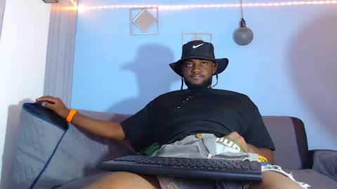 Snapshot of _black_stallion chatting on March 3, 2026, 7:42 pm Andrew online show from March 3, 2026, 7:42 pm