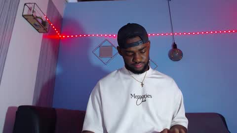 Snapshot of _black_stallion chatting on March 6, 2026, 3:36 am Andrew online show from March 6, 2026, 3:36 am