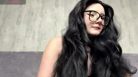 _blackcharm_ online show from June 16, 2026, 12:02 am