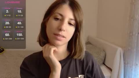 Snapshot of _blackpearl chatting on October 23, 2025, 10:25 am Laura online show from October 23, 2025, 10:25 am