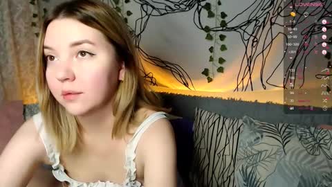 Snapshot of _blonde_barbie_ chatting on October 23, 2025, 8:29 pm Elizabeth online show from October 23, 2025, 8:29 pm