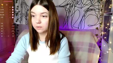 Snapshot of _blonde_barbie_ chatting on April 28, 2026, 11:21 pm Elizabeth online show from April 28, 2026, 11:21 pm