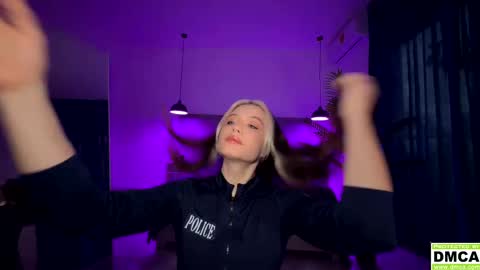 Snapshot of _blowjob_queen_ chatting on September 30, 2025, 11:10 pm Hey were Vi and Alex VACATION FROM OCTOBER 31 TO NOVEMBER 12. AVAILABLE ON INST online show from September 30, 2025, 11:10 pm