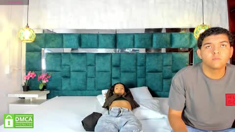 _bonnyandclyde online show from February 23, 2026, 12:02 pm