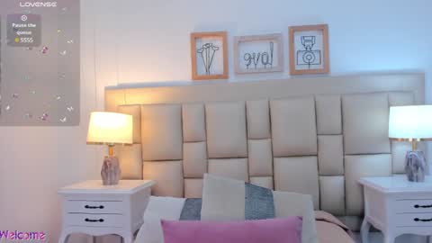 Snapshot of _brenda_becker chatting on January 16, 2025, 11:37 am Brenda  online show from January 16, 2025, 11:37 am