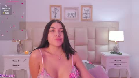 Snapshot of _brenda_becker chatting on February 25, 2025, 7:58 pm Brenda  online show from February 25, 2025, 7:58 pm