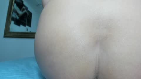 Snapshot of _britanyy_ chatting on December 16, 2024, 3:08 am Britany online show from December 16, 2024, 3:08 am