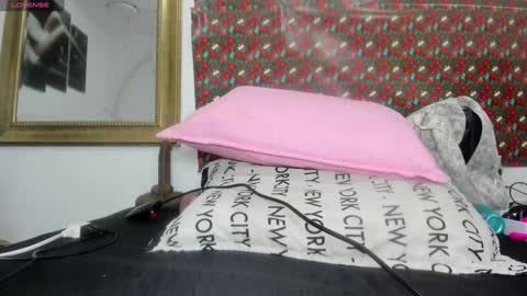 Snapshot of _britanyy_ chatting on December 17, 2024, 3:06 am Britany online show from December 17, 2024, 3:06 am