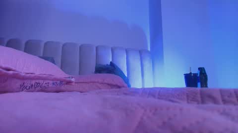 Britany online show from November 28, 2025, 3:09 am