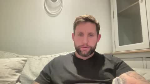  UK BigThick Cock  online show from September 28, 2025, 1:05 pm