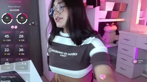   online show from September 24, 2025, 2:20 pm