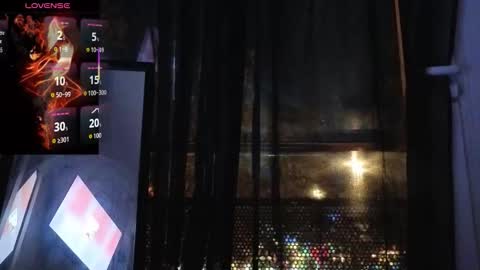 Snapshot of _candela_v chatting on November 28, 2025, 6:32 pm _candela_v online show from November 28, 2025, 6:32 pm