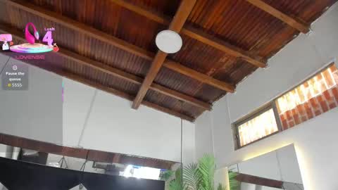 Snapshot of _candy_sweet chatting on October 6, 2025, 6:49 pm Candy online show from October 6, 2025, 6:49 pm