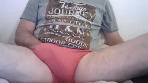 _candycane_ online show from December 30, 2024, 11:37 am