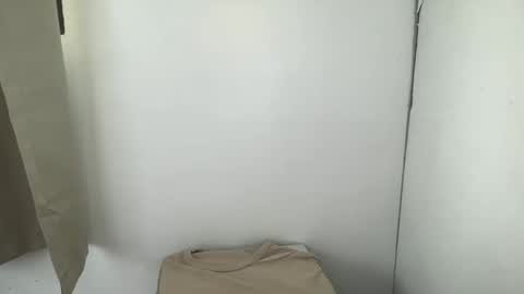 Caramea online show from January 17, 2026, 10:35 pm