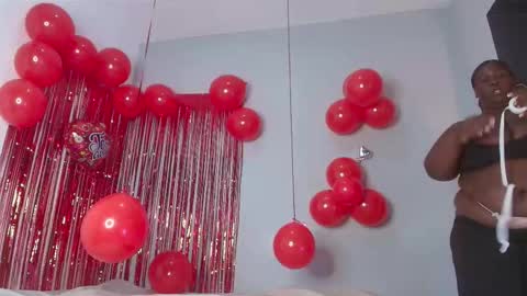 Snapshot of _carolinagomez chatting on February 12, 2026, 7:53 pm Caro. online show from February 12, 2026, 7:53 pm