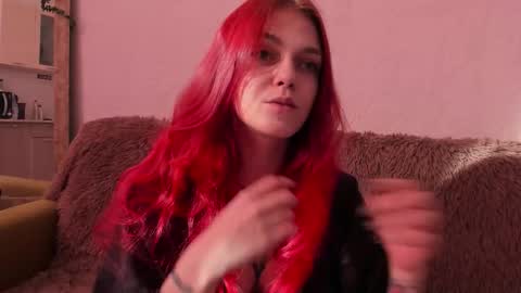 Snapshot of _caroline_coy chatting on October 1, 2025, 12:22 pm Caroline online show from October 1, 2025, 12:22 pm