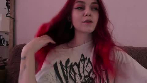 Snapshot of _caroline_coy chatting on October 2, 2025, 11:50 am Caroline online show from October 2, 2025, 11:50 am