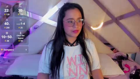 Caroline Sweet online show from December 7, 2024, 10:12 am