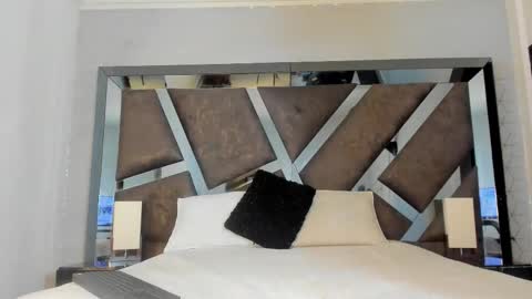 Charlotte online show from February 4, 2026, 9:42 pm