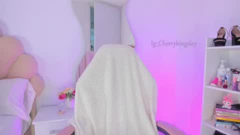 Cherrykingsley online show from June 13, 2026, 6:33 am