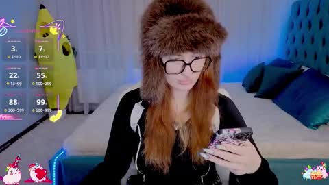 Snapshot of _chlo_e chatting on October 26, 2025, 9:42 pm Alisa NO NUDE online show from October 26, 2025, 9:42 pm