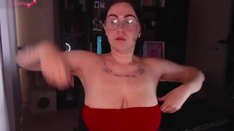 Chrissy online show from May 29, 2026, 4:32 am